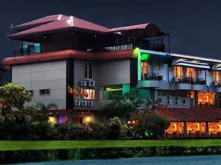Opulent River Face Hotel Colombo