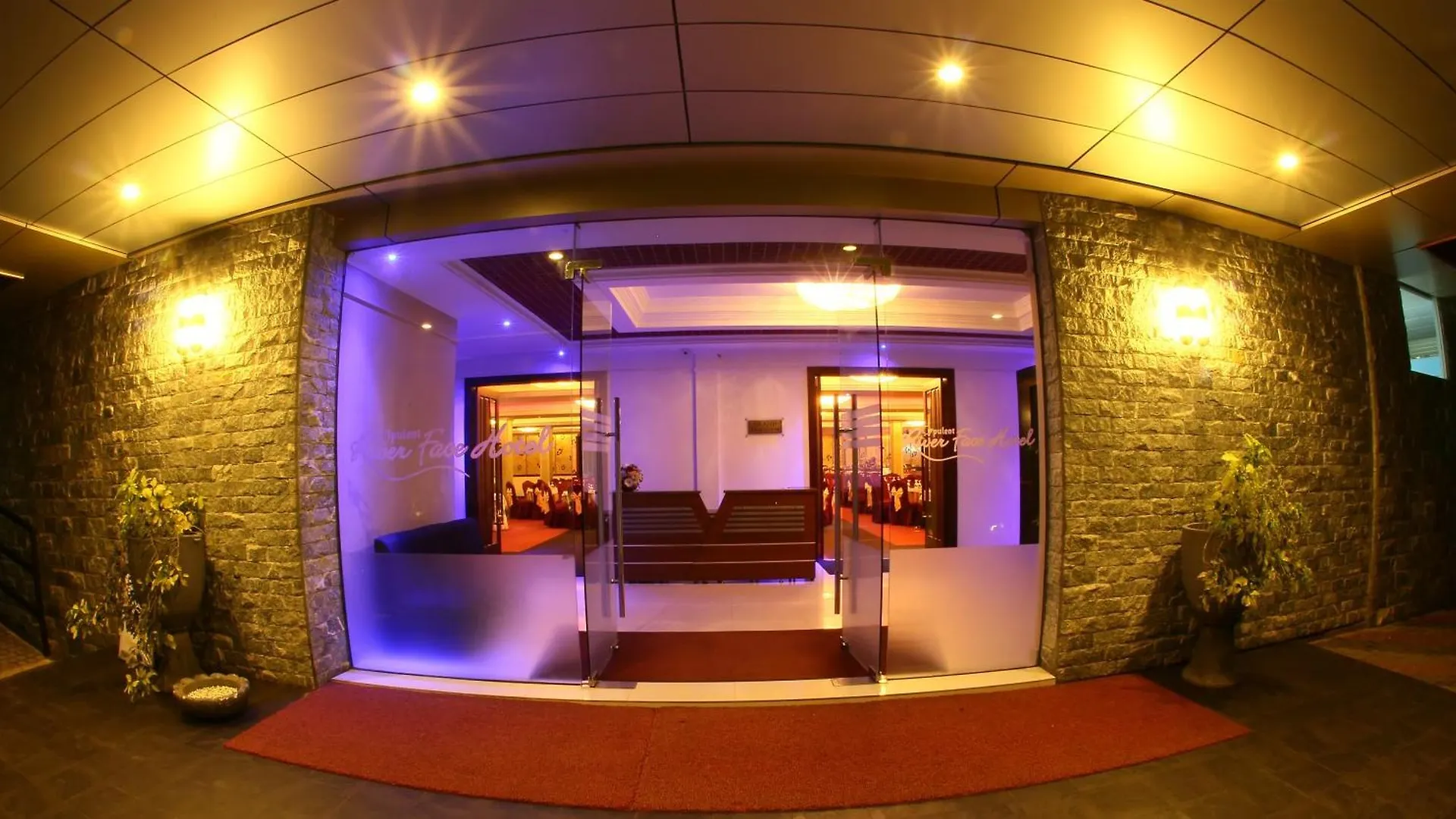 **  Opulent River Face Hotel Colombo Sri Lanka