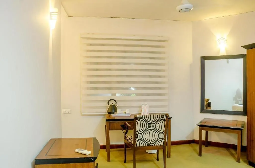 Opulent River Face Hotel Colombo