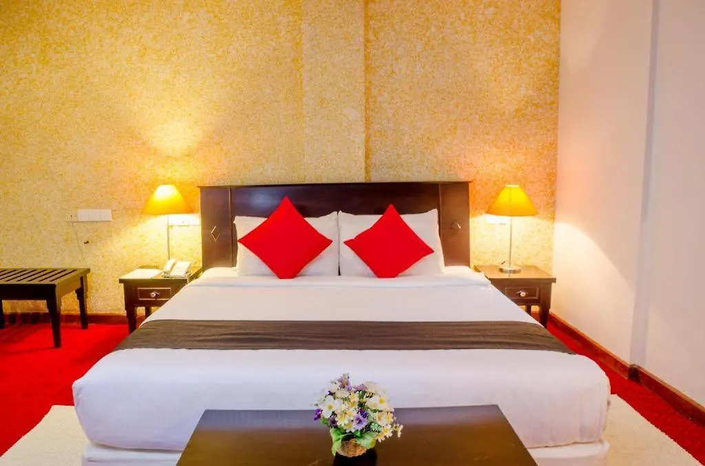 Opulent River Face Hotel Colombo 2*,
