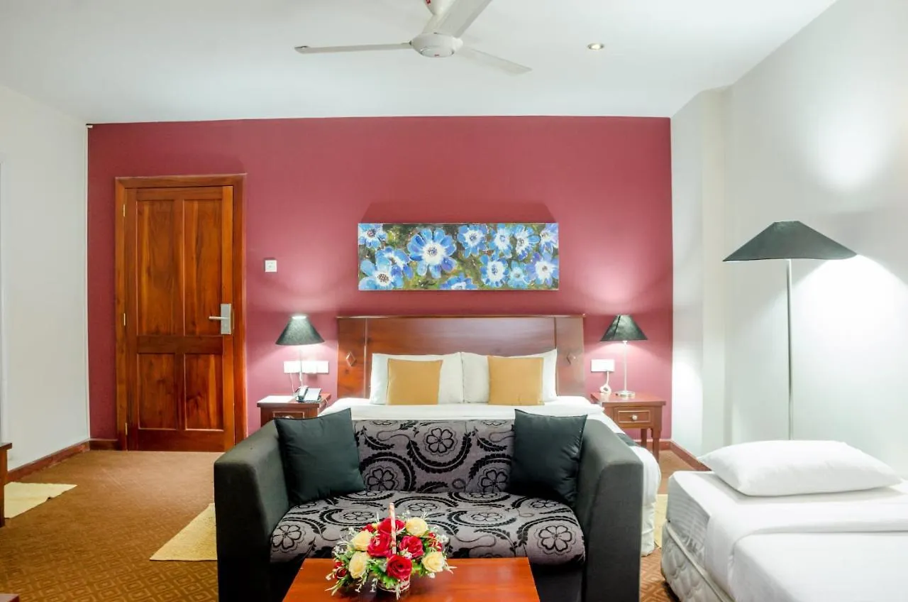 Opulent River Face Hotel Colombo